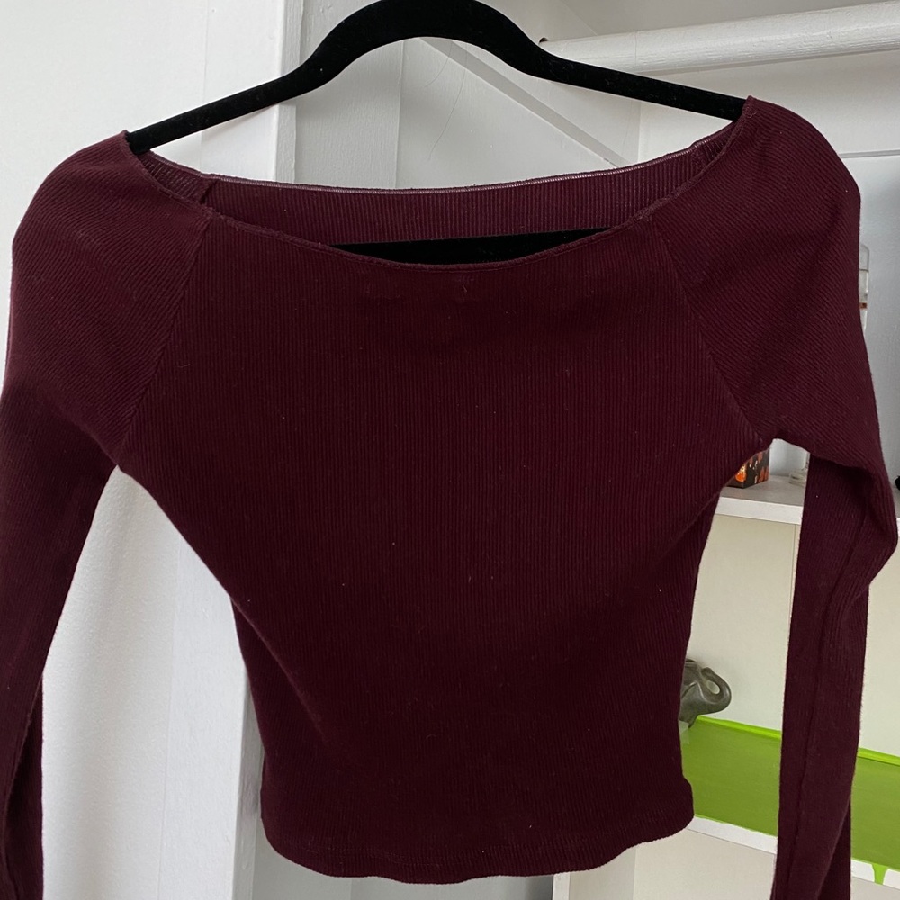 Maroon fitted long sleeve brandy Melville